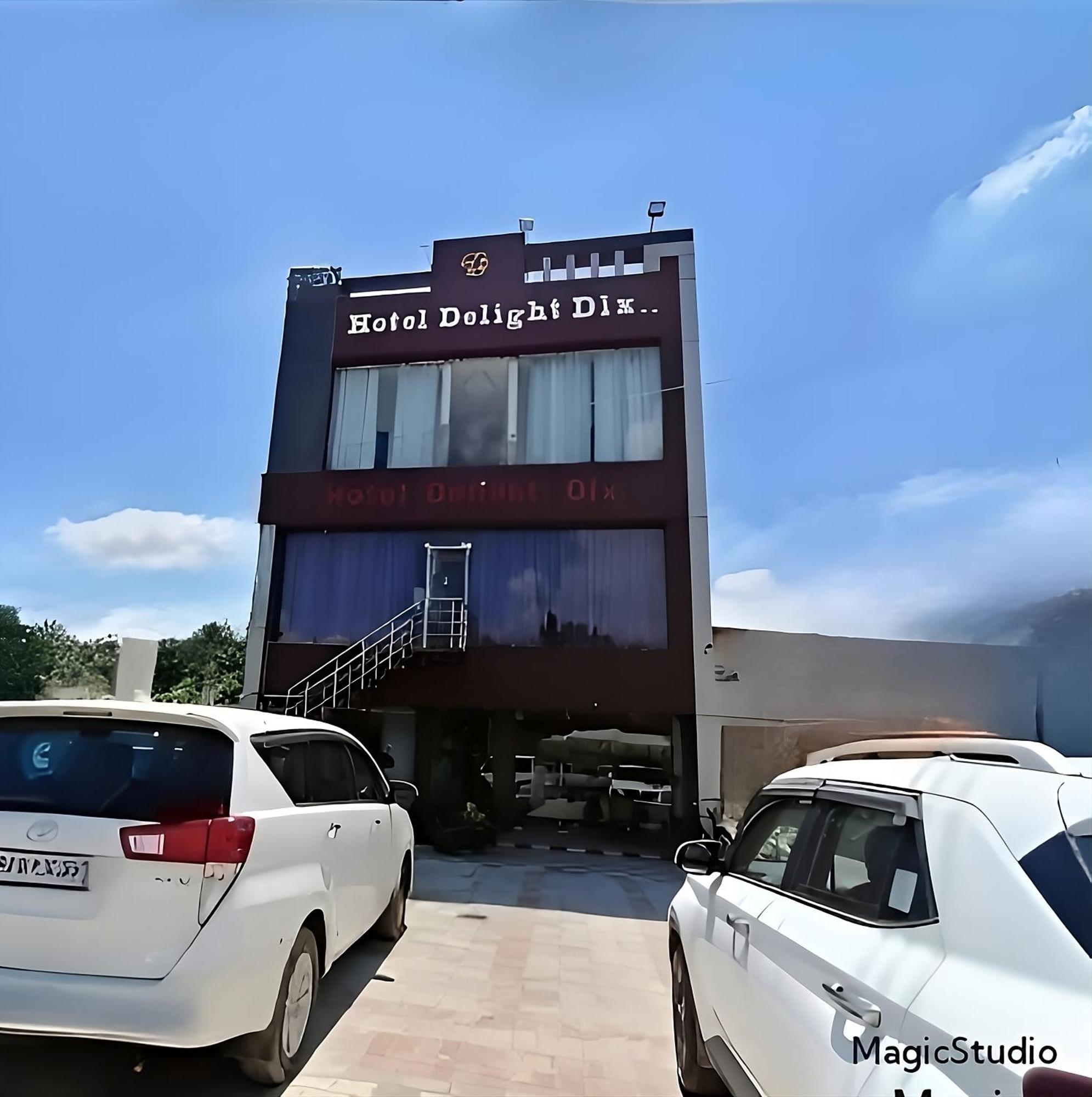 Hotel Delight Deluxe Pipra Dewās Dış mekan fotoğraf